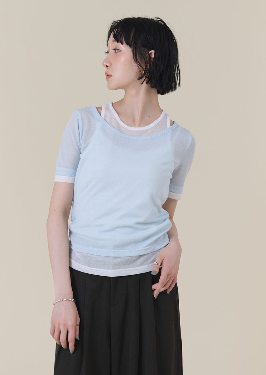 レイヤードシアートップス