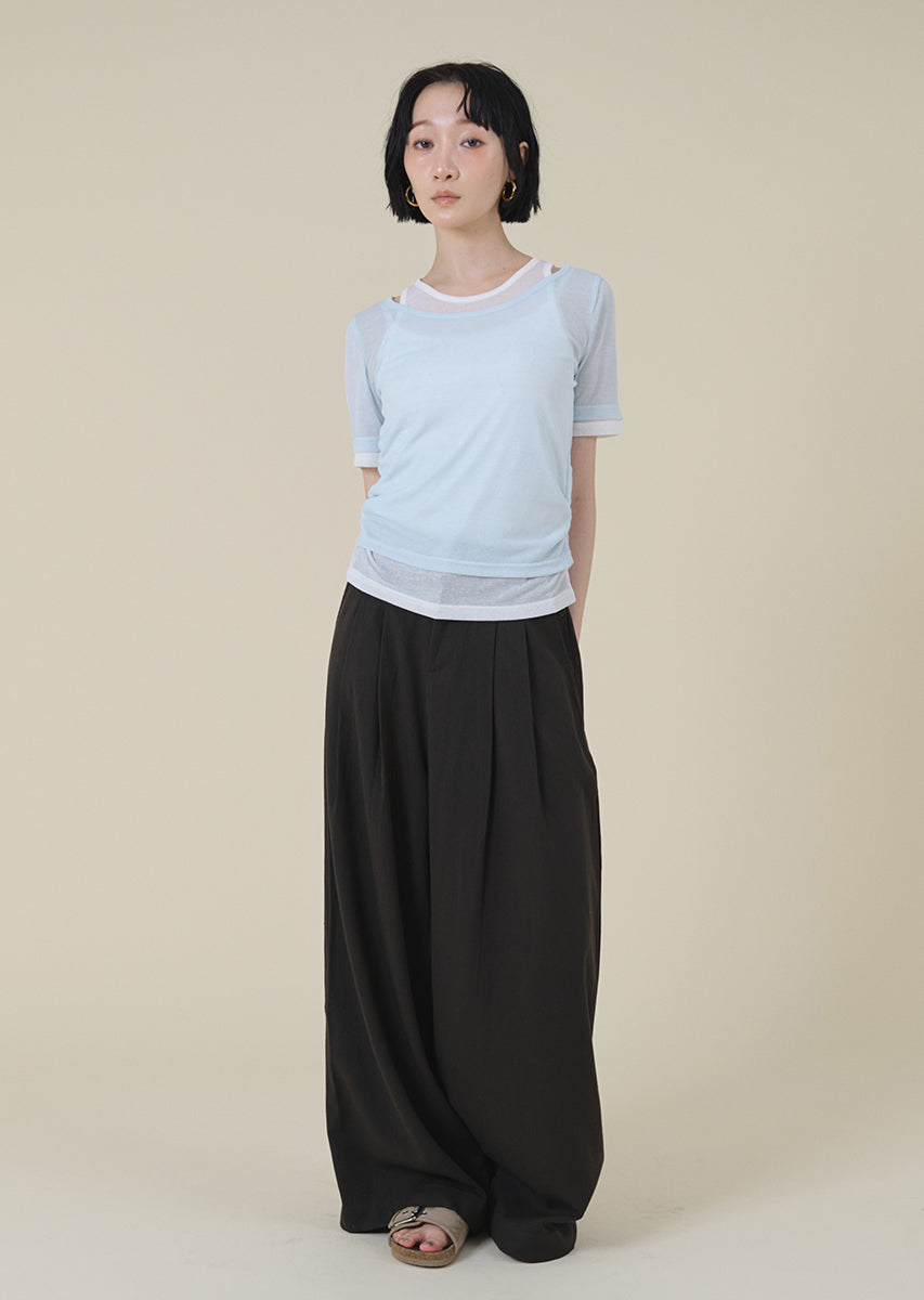 レイヤードシアートップス