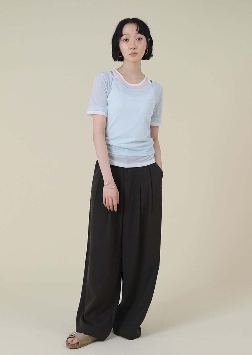 レイヤードシアートップス