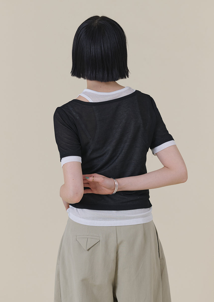 レイヤードシアートップス