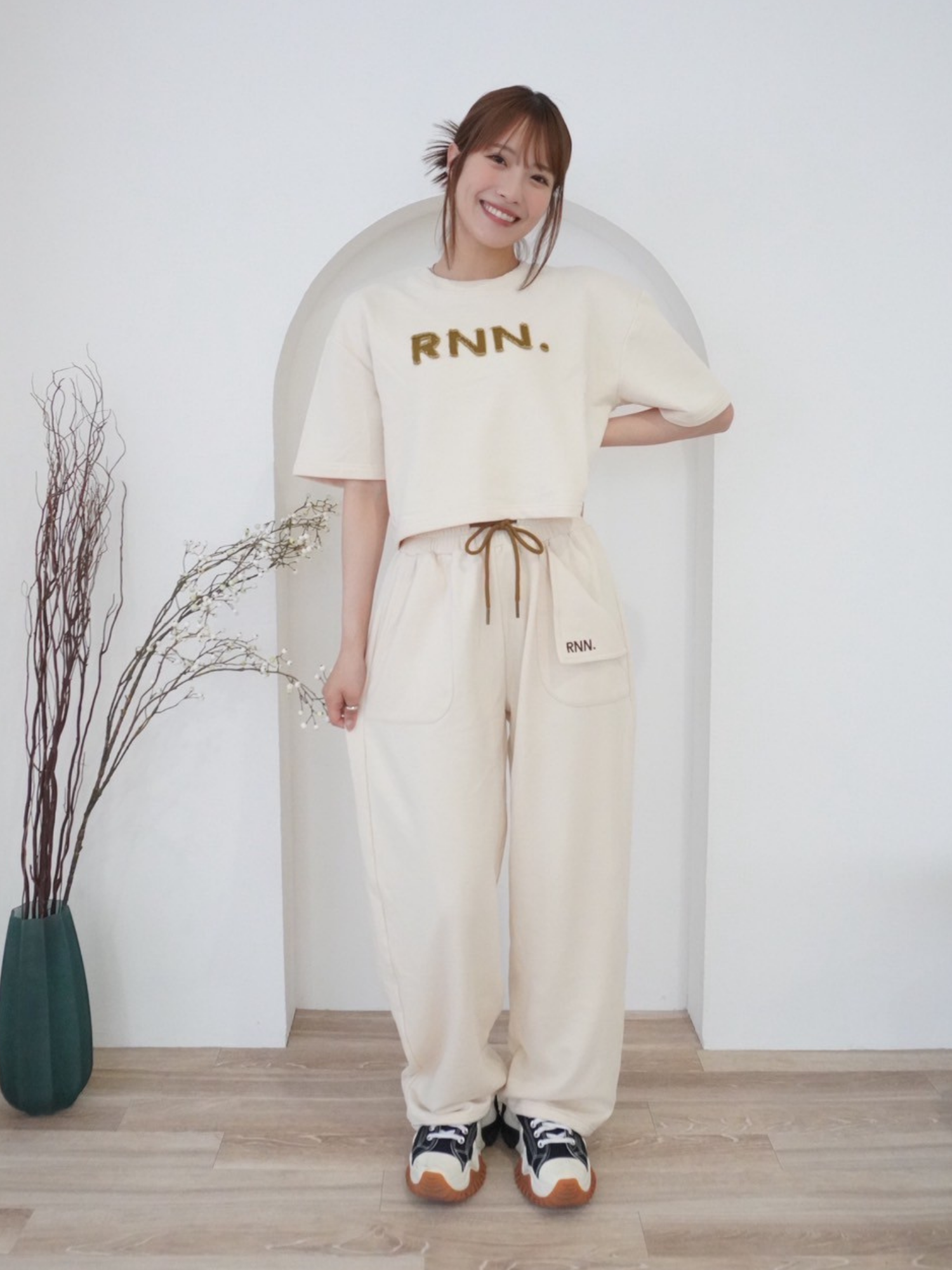 RNNロゴスウェットトップス