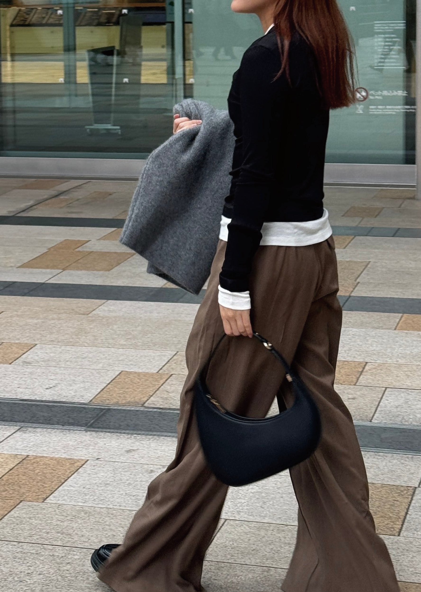 ムーンショルダーバッグ