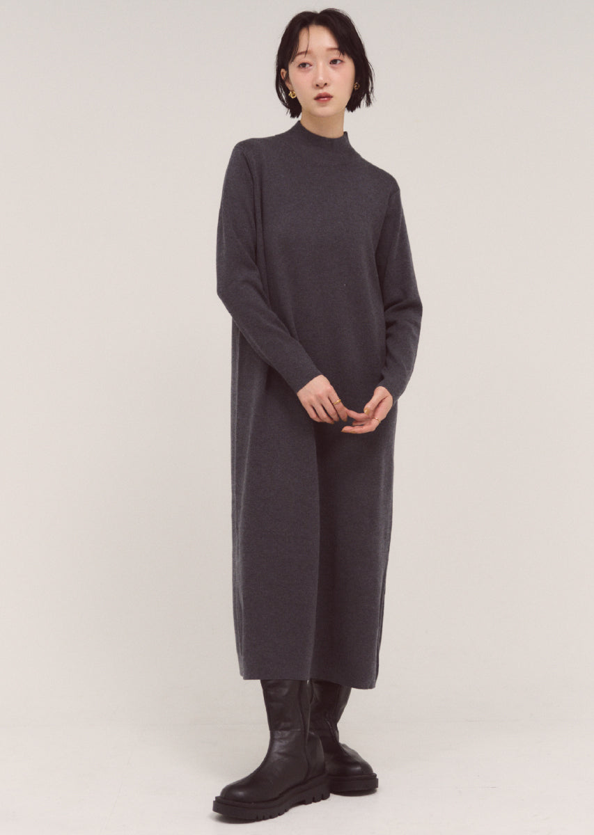 スタンドネックロングワンピース