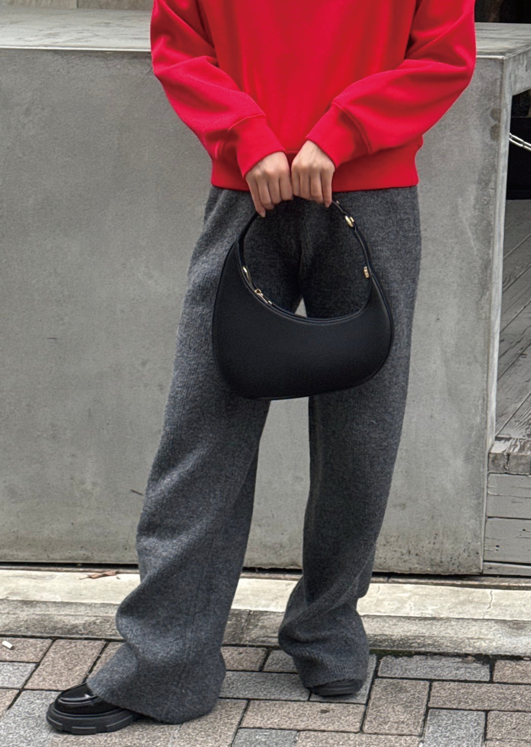 ムーンショルダーバッグ