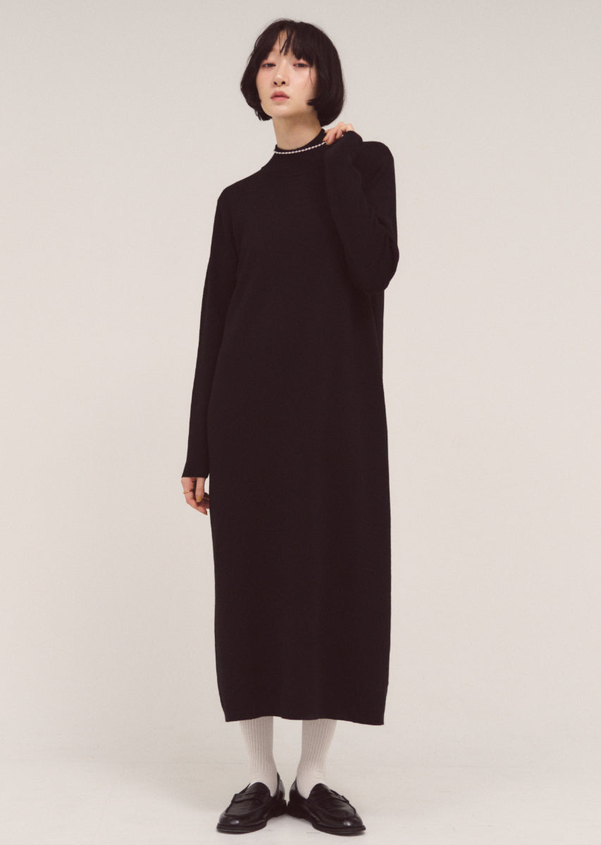 スタンドネックロングワンピース
