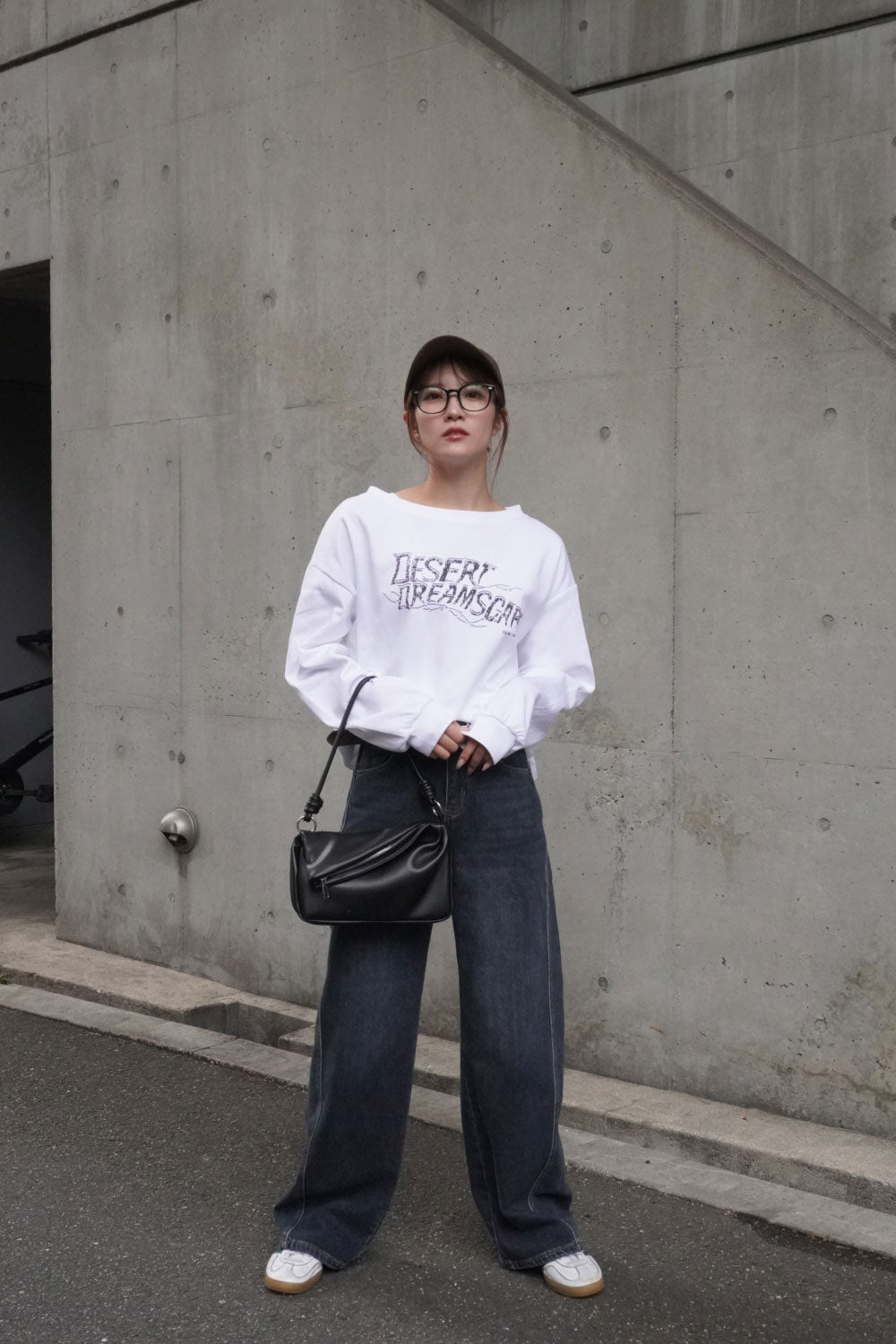 ベルトSETカーヴィーデニムパンツ