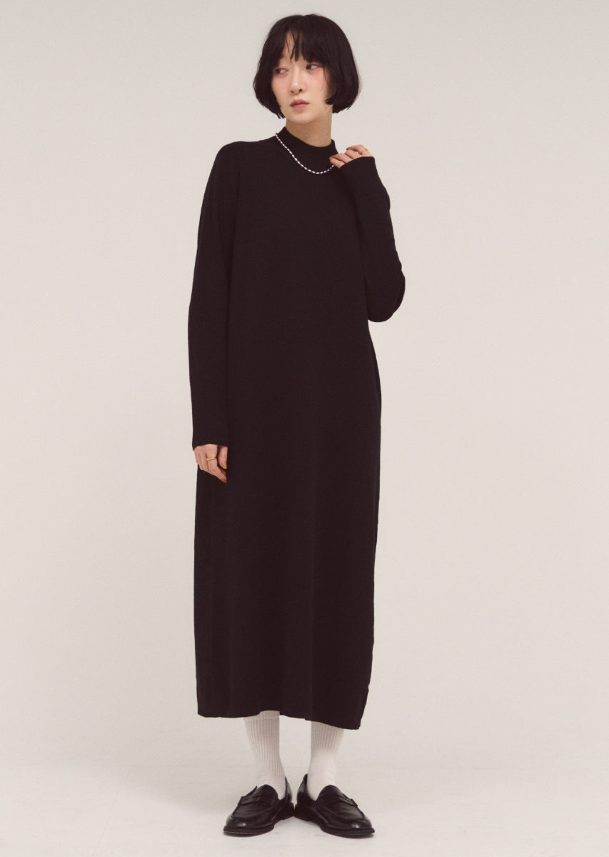スタンドネックロングワンピース