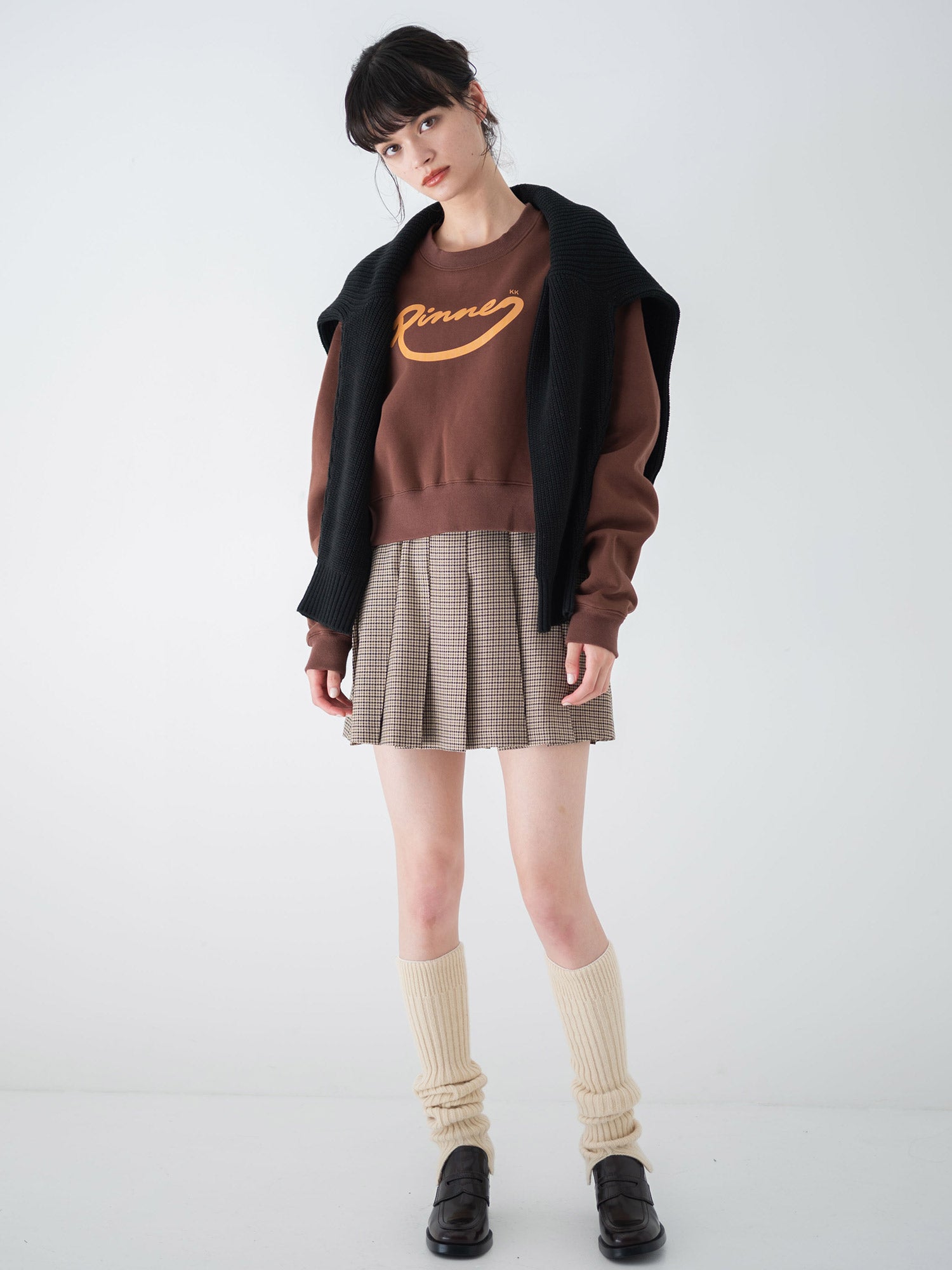 RINNUロゴショートスウェット