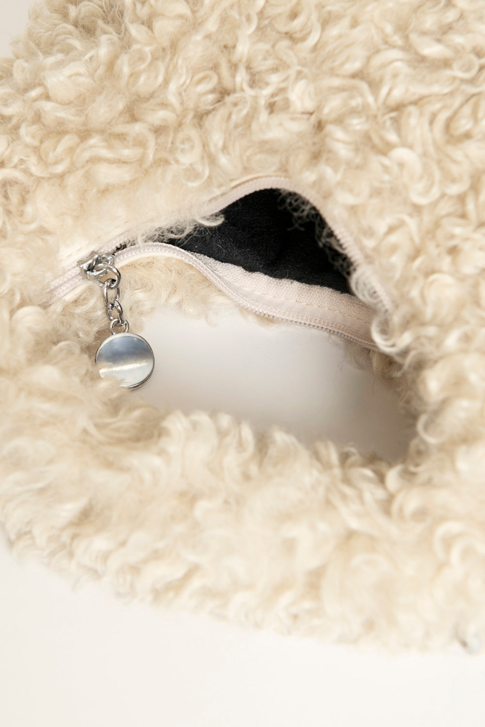 プードルファーショルダーバッグ