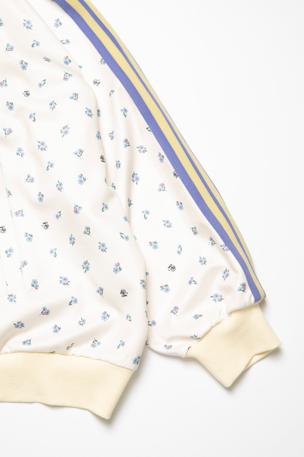BORDERLESS GRADATION TRACK JACKET