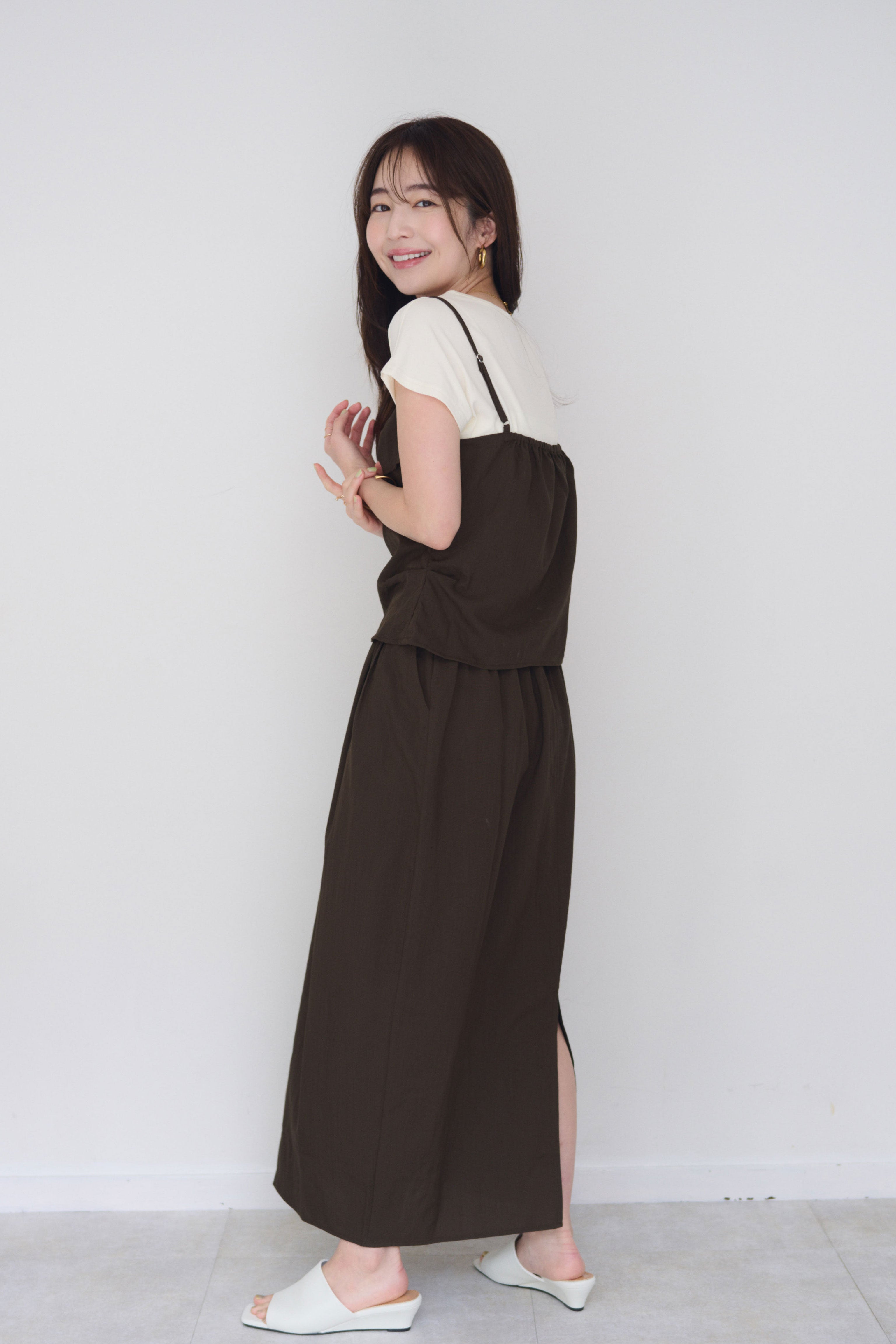 ラッフルキャミレイヤードトップス