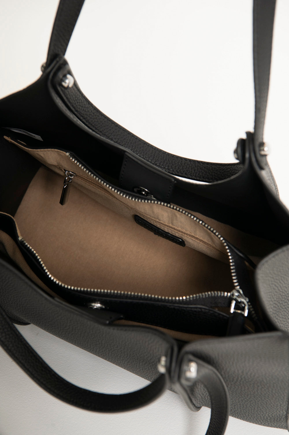 Daily shoulder bag