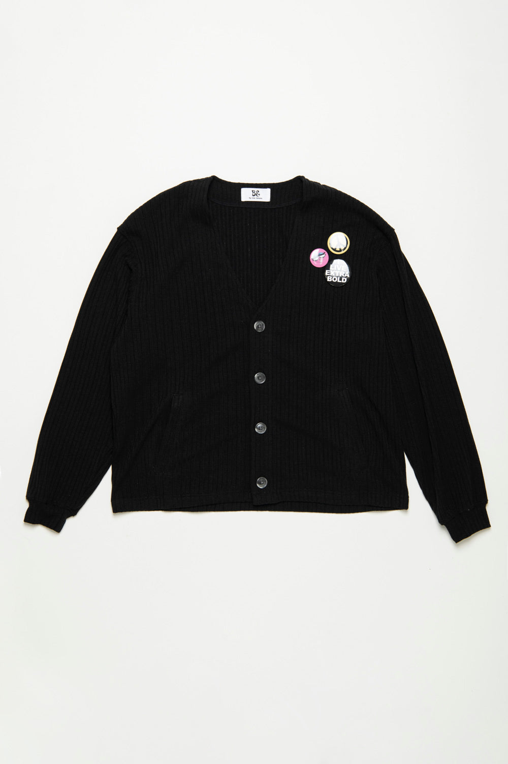 BUTTON BADGE CARDIGAN