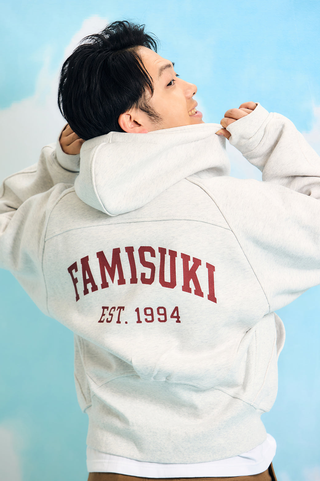 HALF ZIP LOGO HOODIE