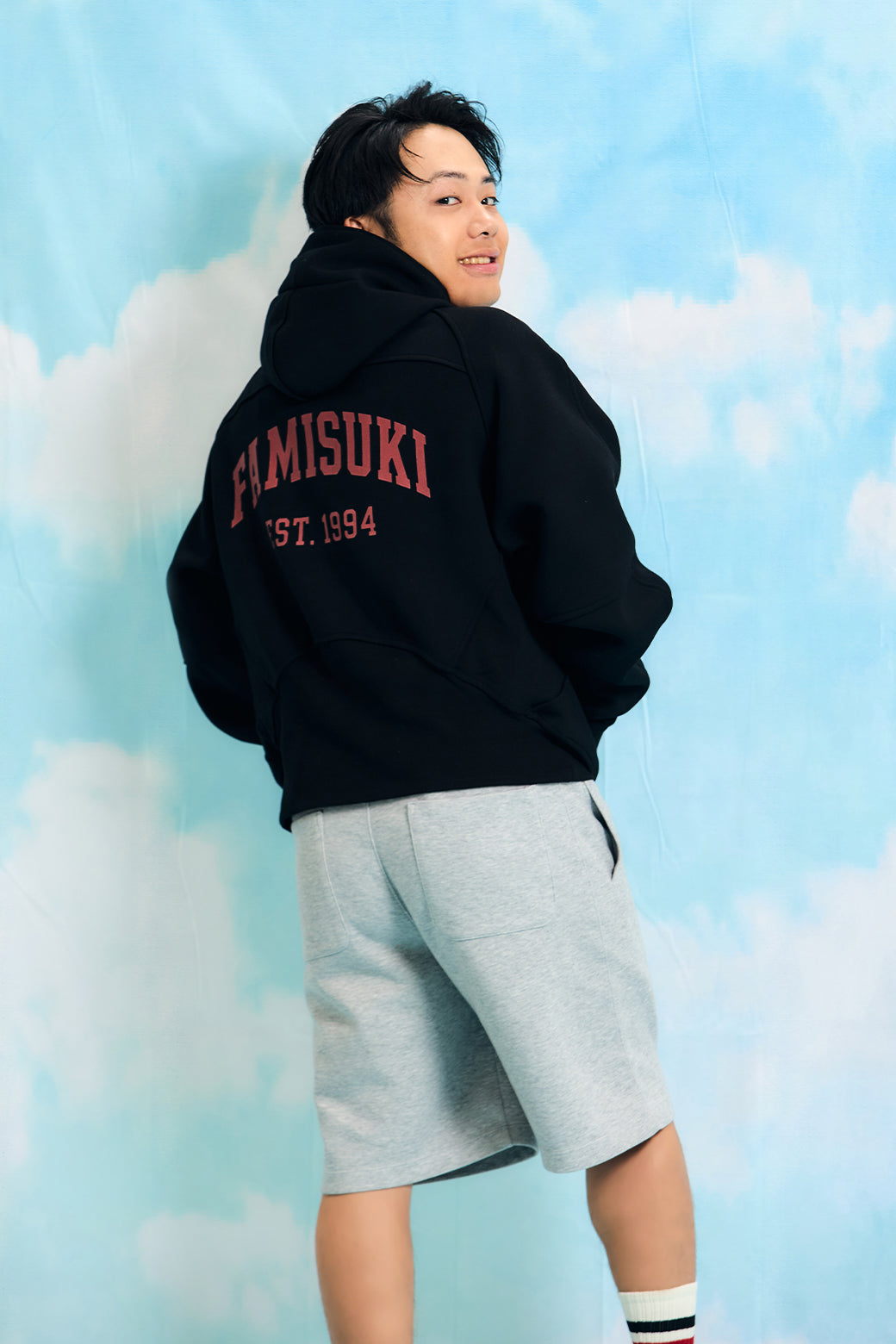 HALF ZIP LOGO HOODIE