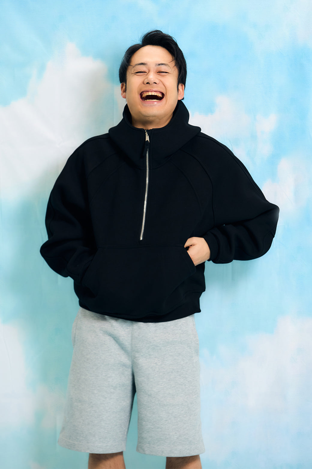 HALF ZIP LOGO HOODIE