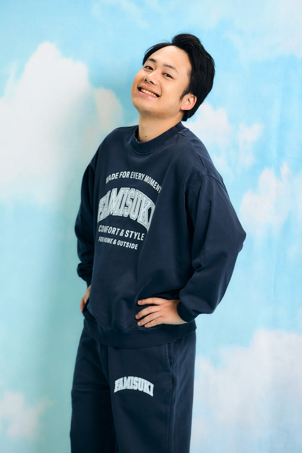 FADE COLLEGE LOGO TOPS