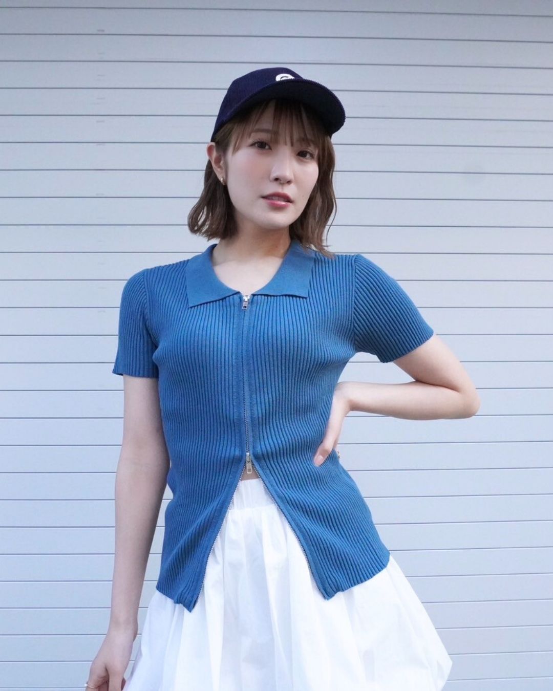 リブニットZIPトップス