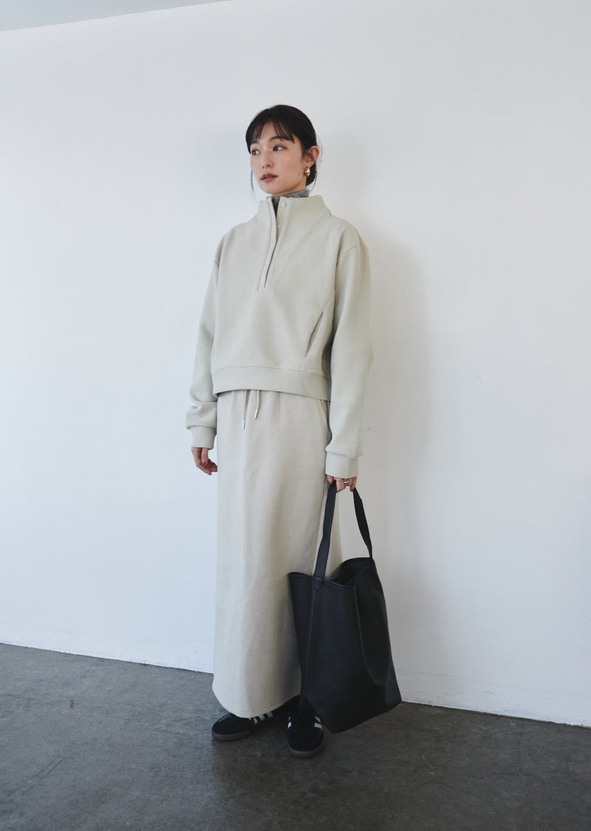 ハイネックスウェットセットアップ