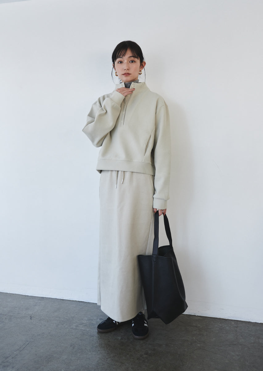 ハイネックスウェットセットアップ