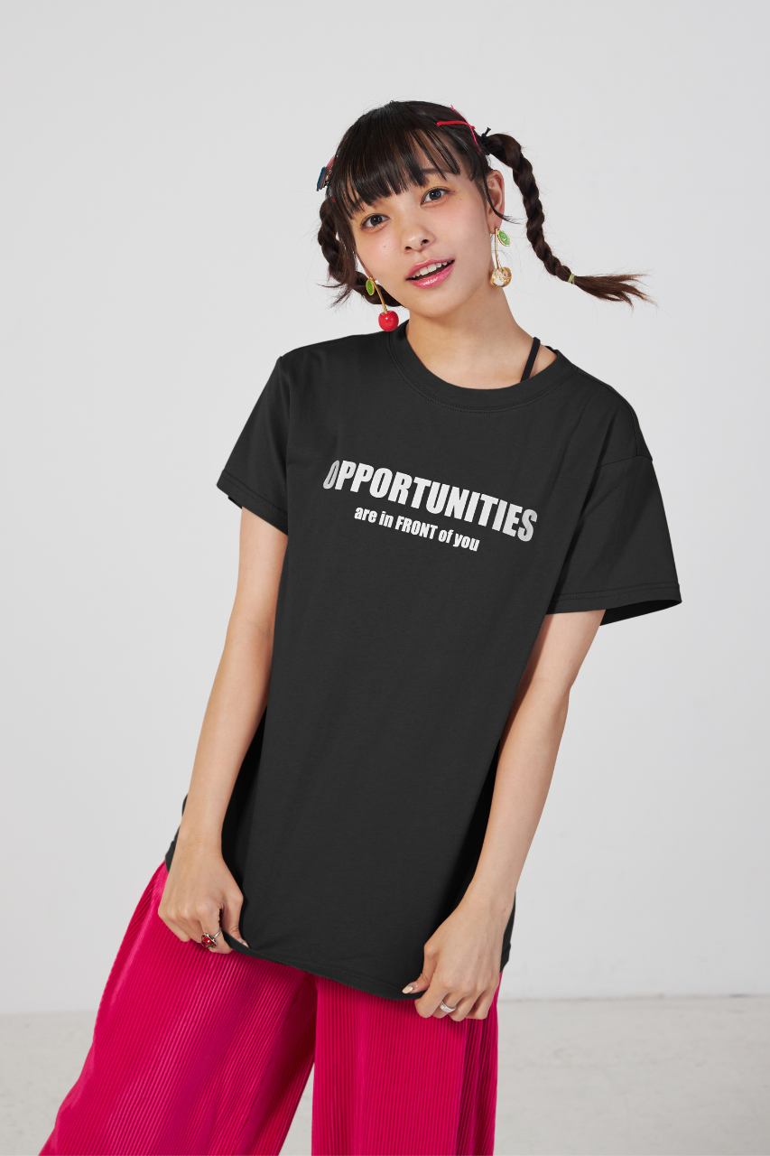 ロゴグラフィックTシャツ