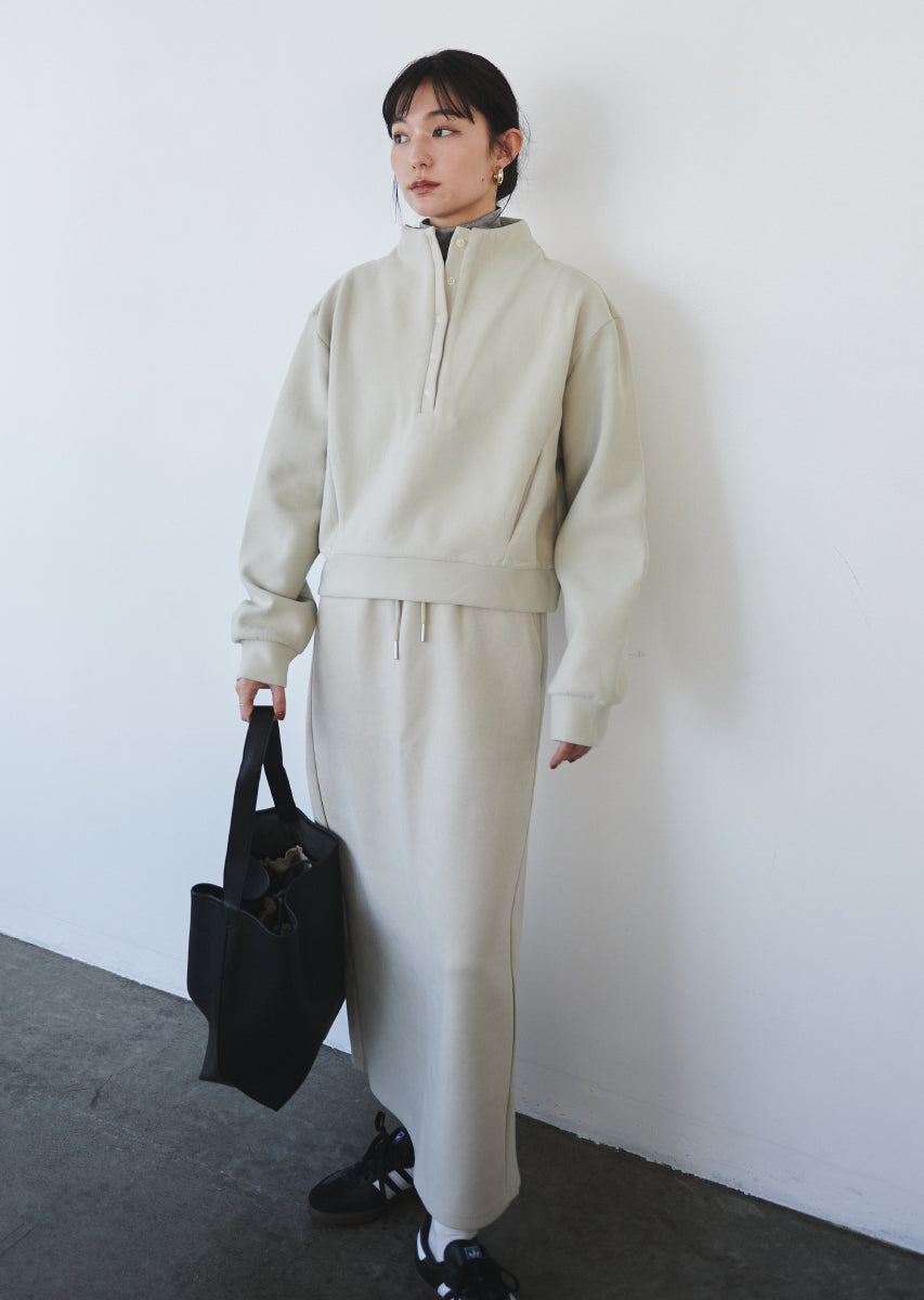 ハイネックスウェットセットアップ