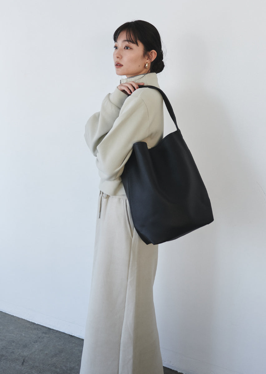 ハイネックスウェットセットアップ