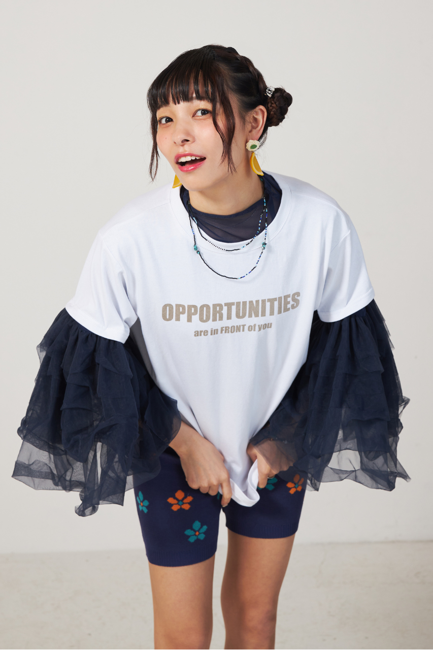 ロゴグラフィックTシャツ