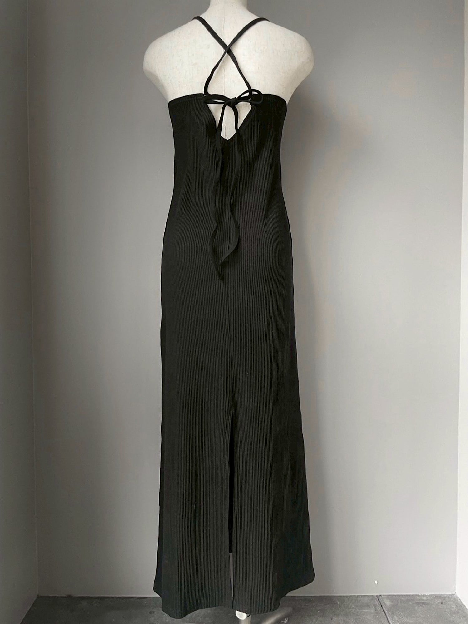 halter neck rib maxi dress with inner bra
