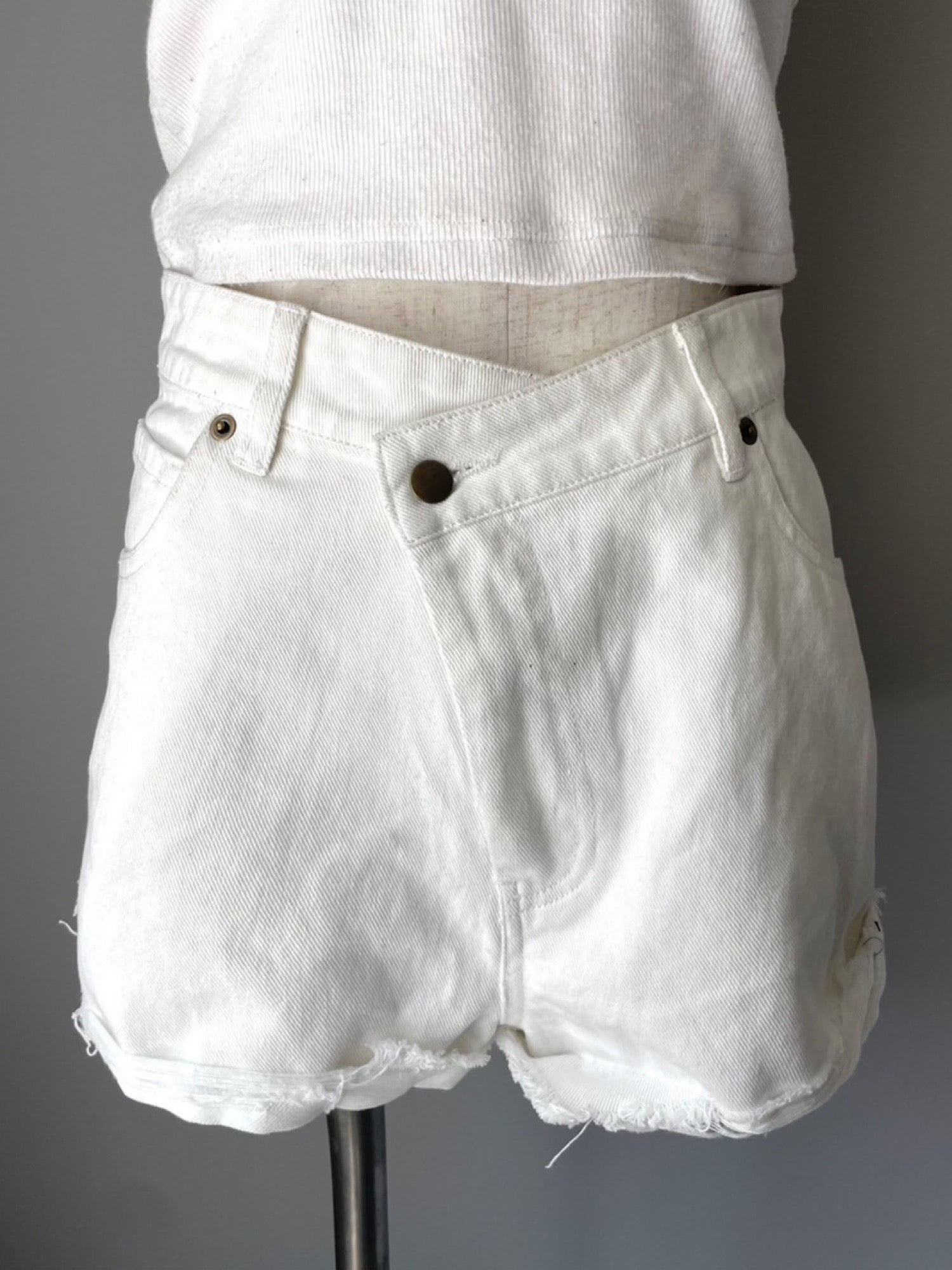 Waist design denim shorts
