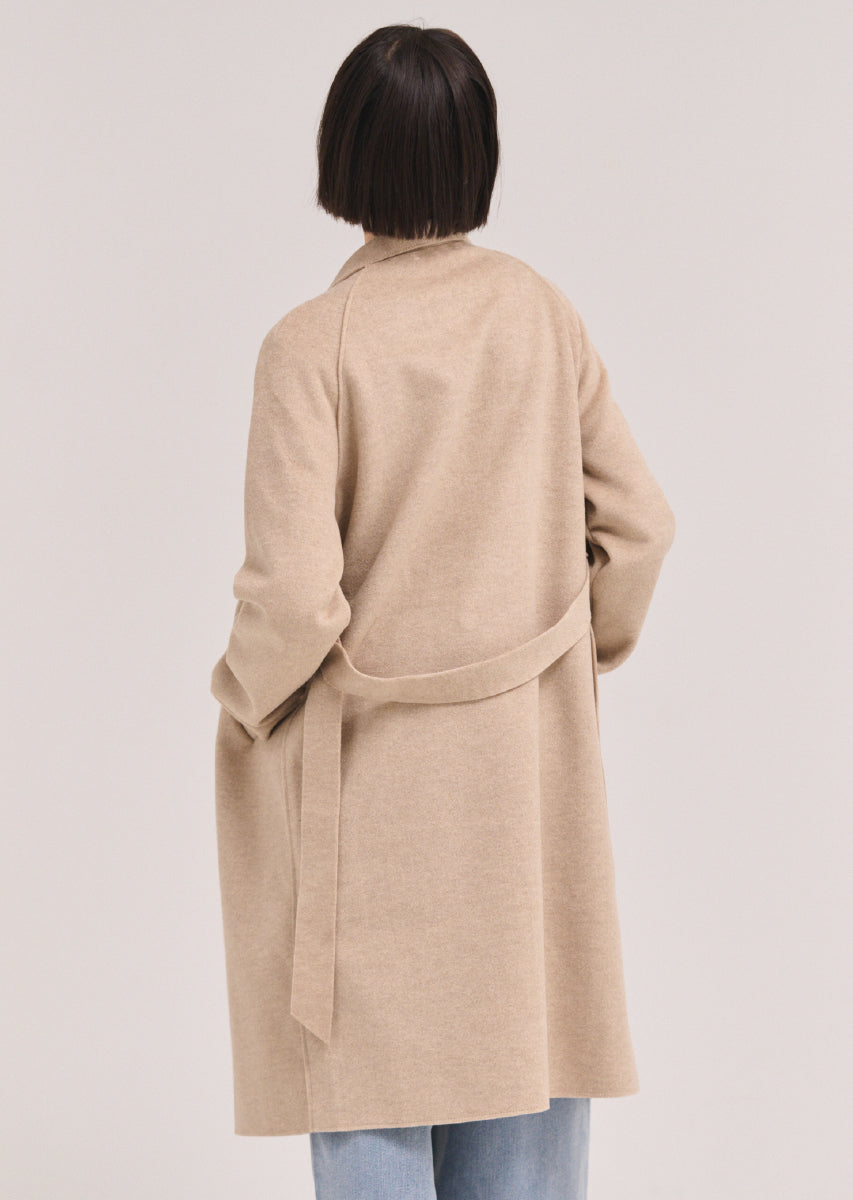 テーラードミドルコート