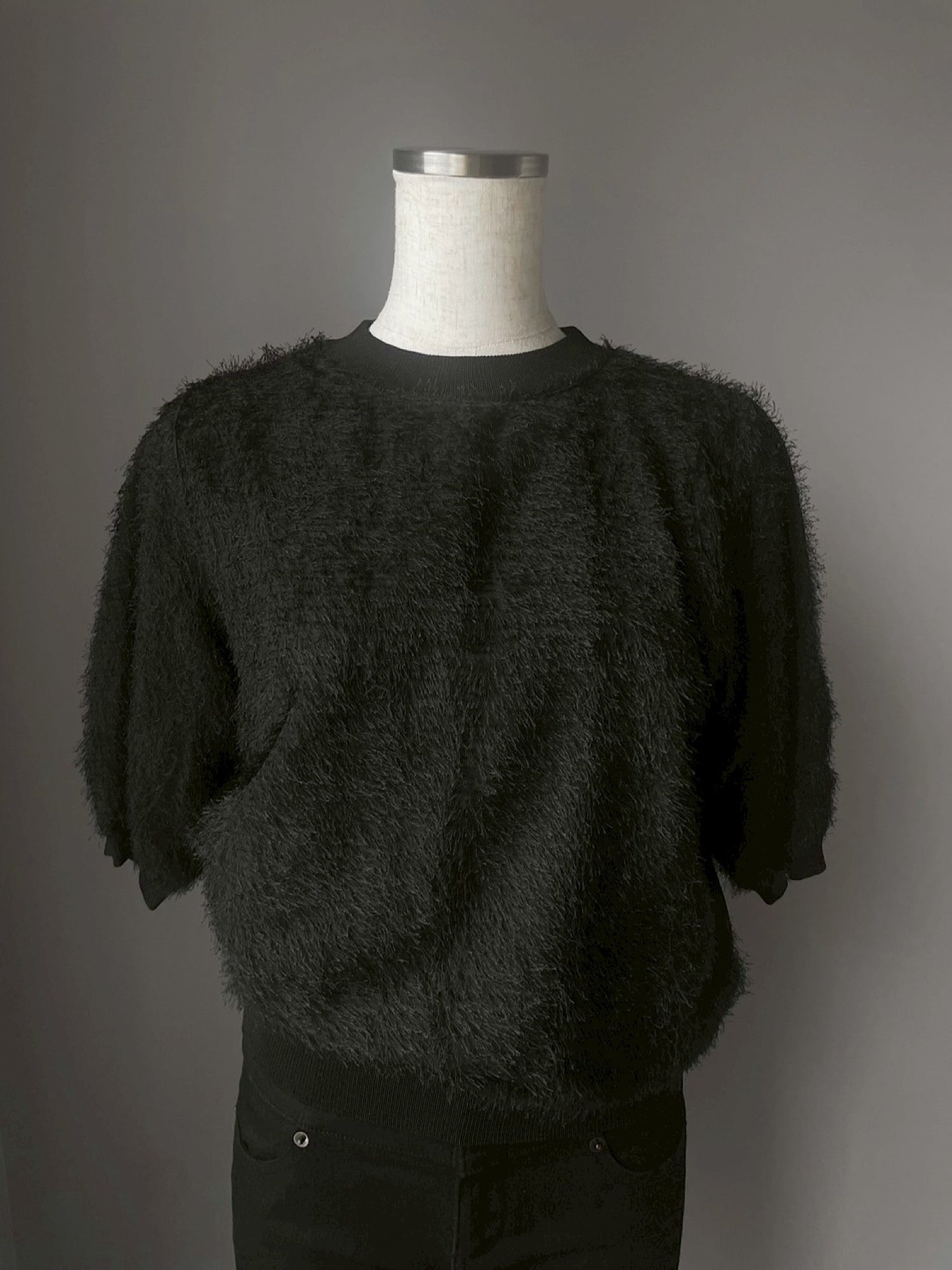 Sheer jacquard half sleeve knit