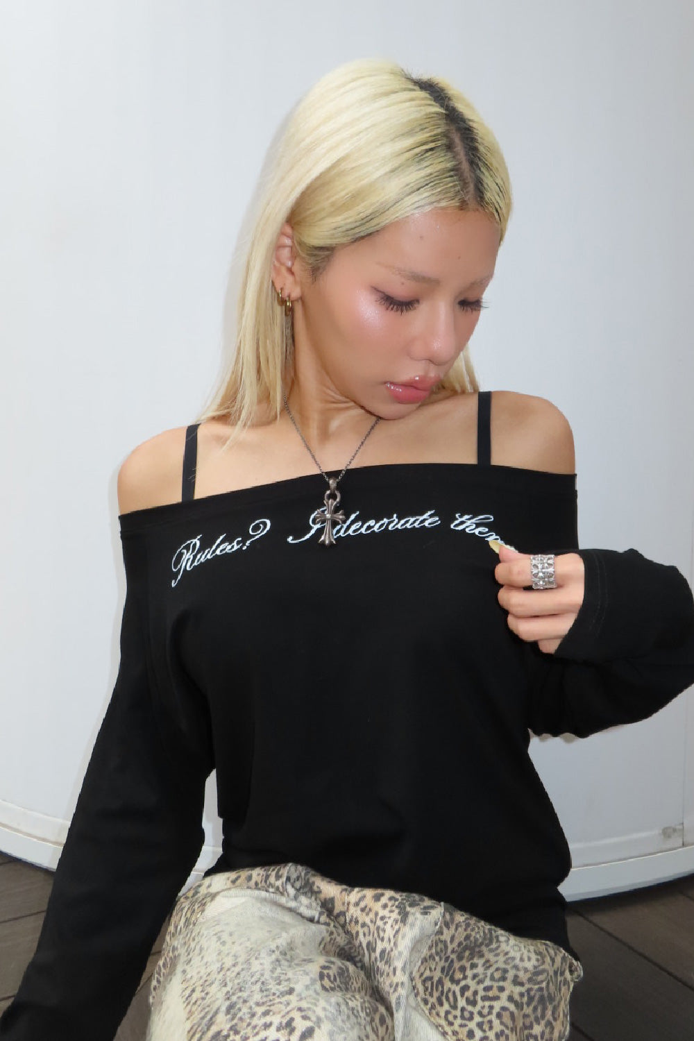OFF SHOULDER LOGO TOPS