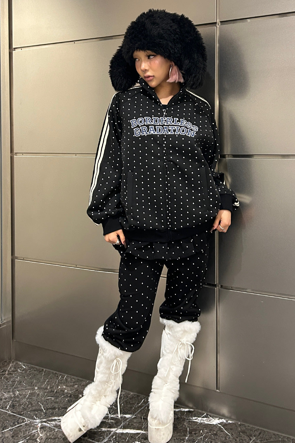 BORDERLESS GRADATION TRACK JACKET