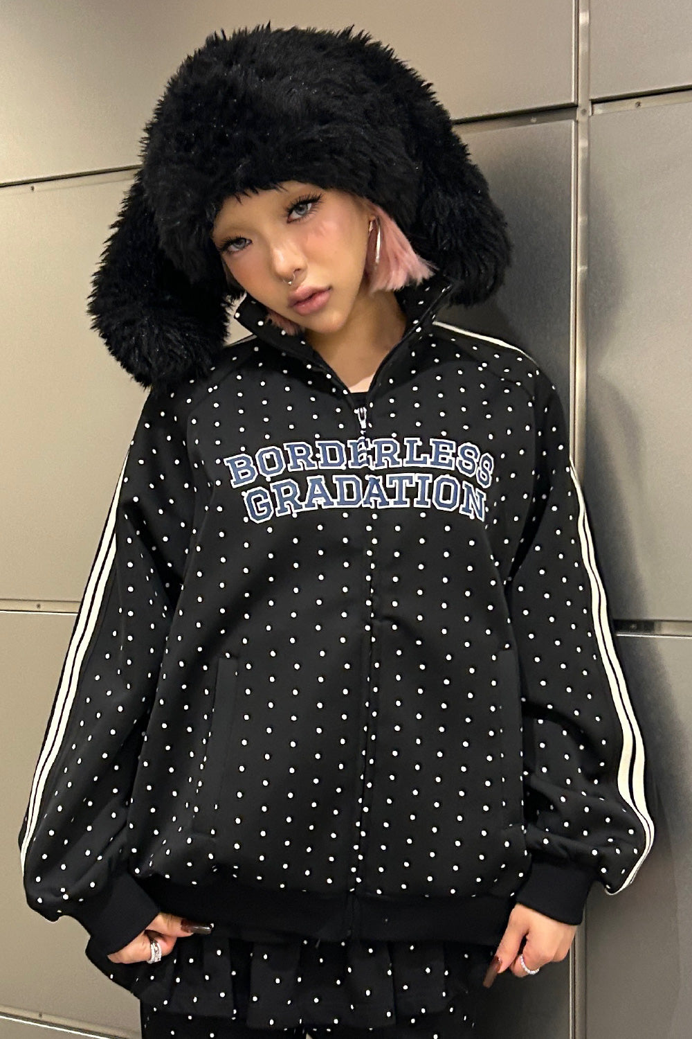 BORDERLESS GRADATION TRACK JACKET