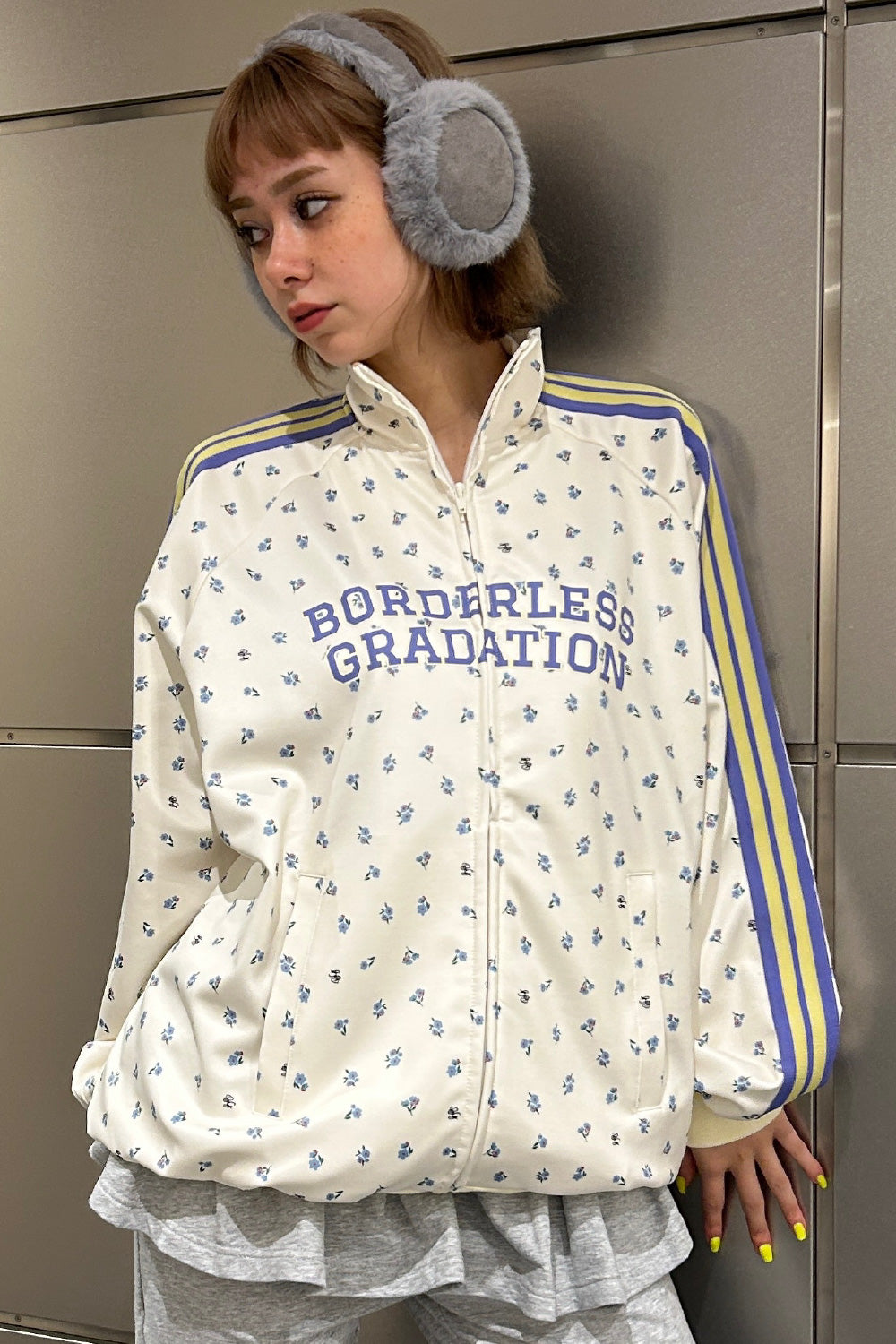 BORDERLESS GRADATION TRACK JACKET