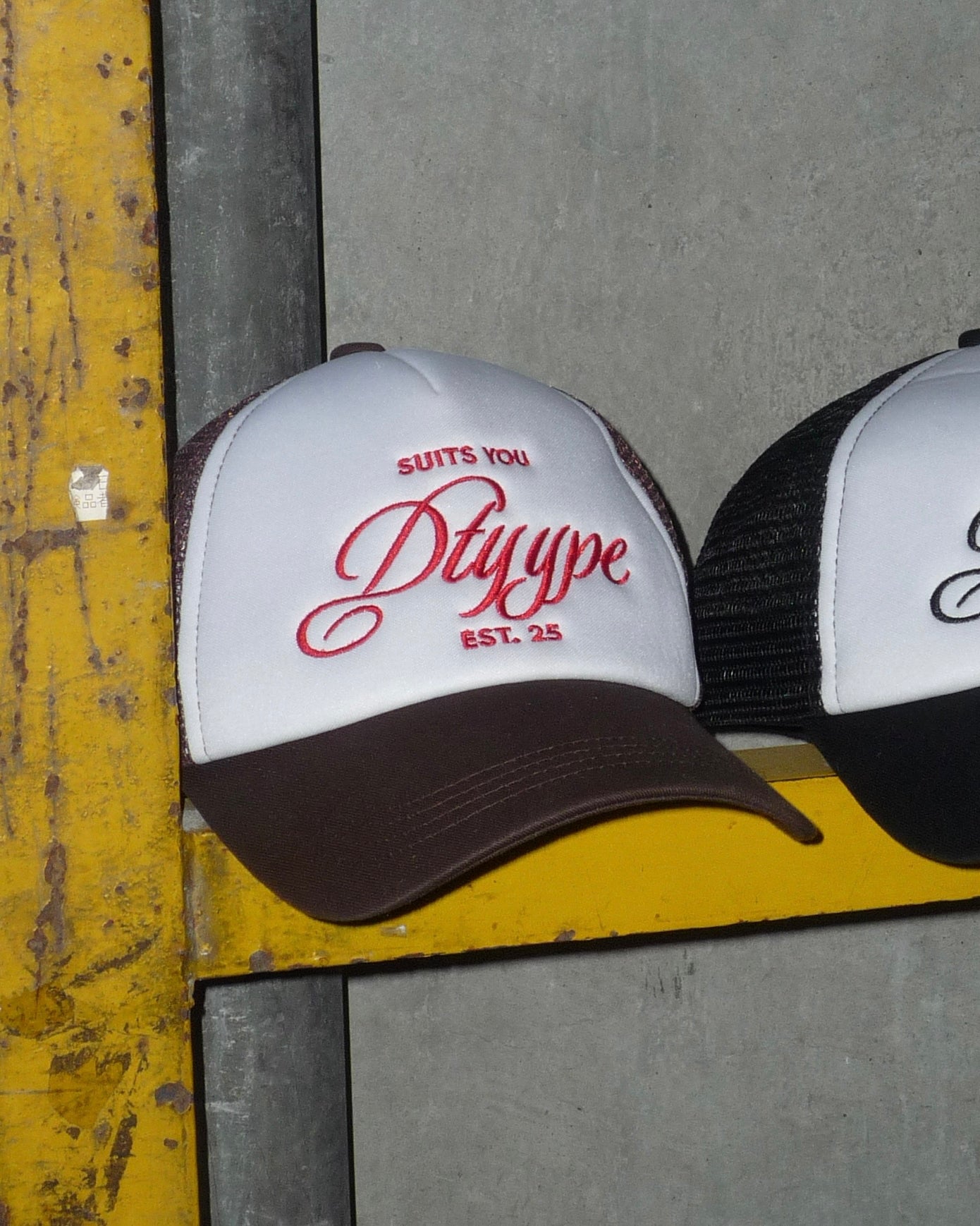 DTYYPE刺繍ロゴ メッシュキャップ