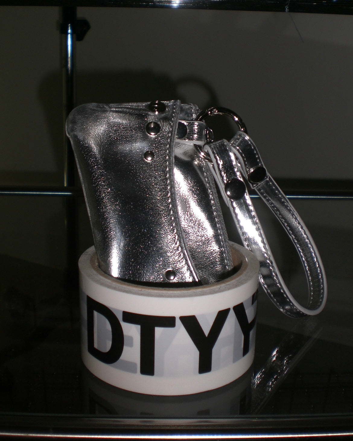 【先行販売商品】スタッズカードケース