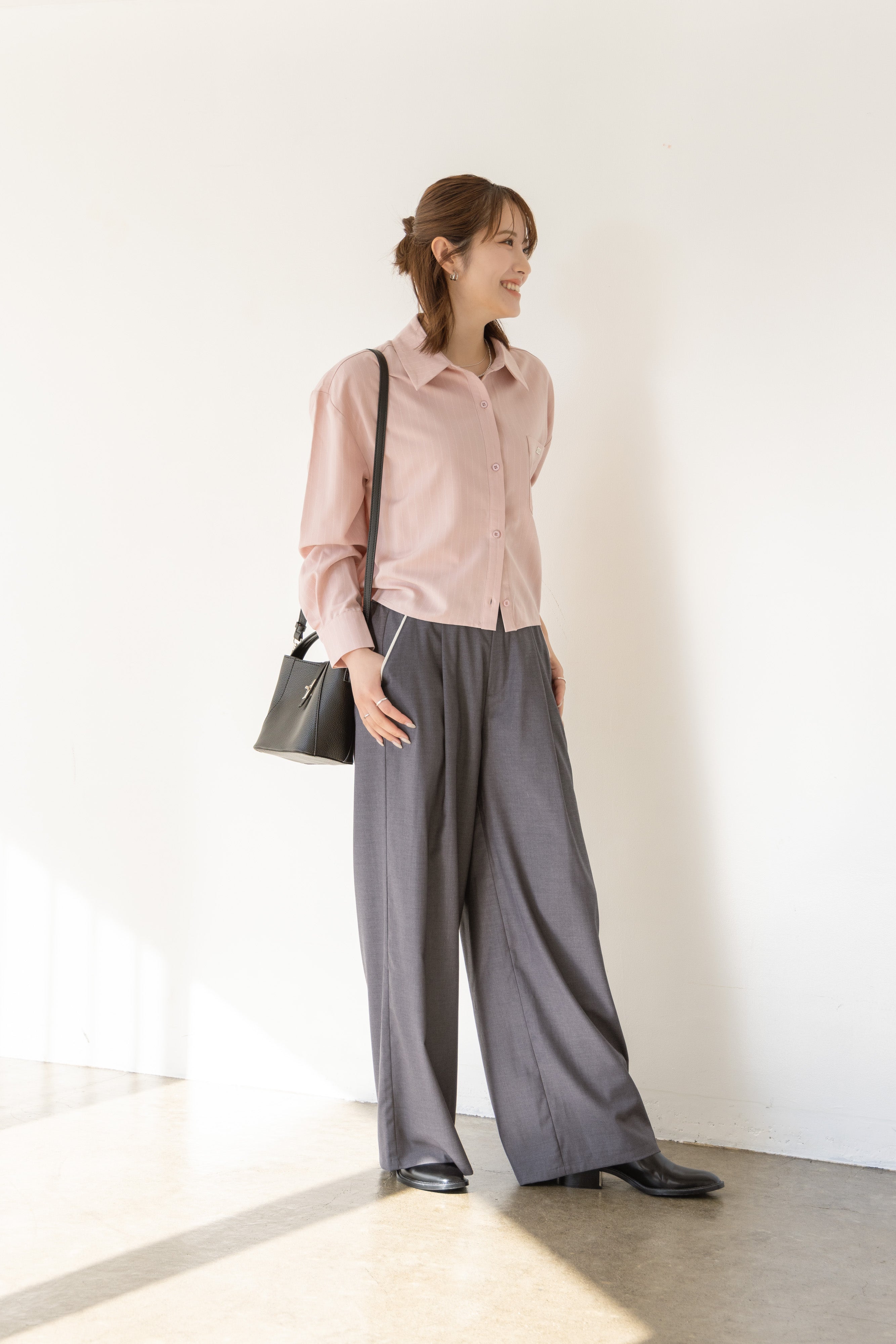 クロップドシャツ