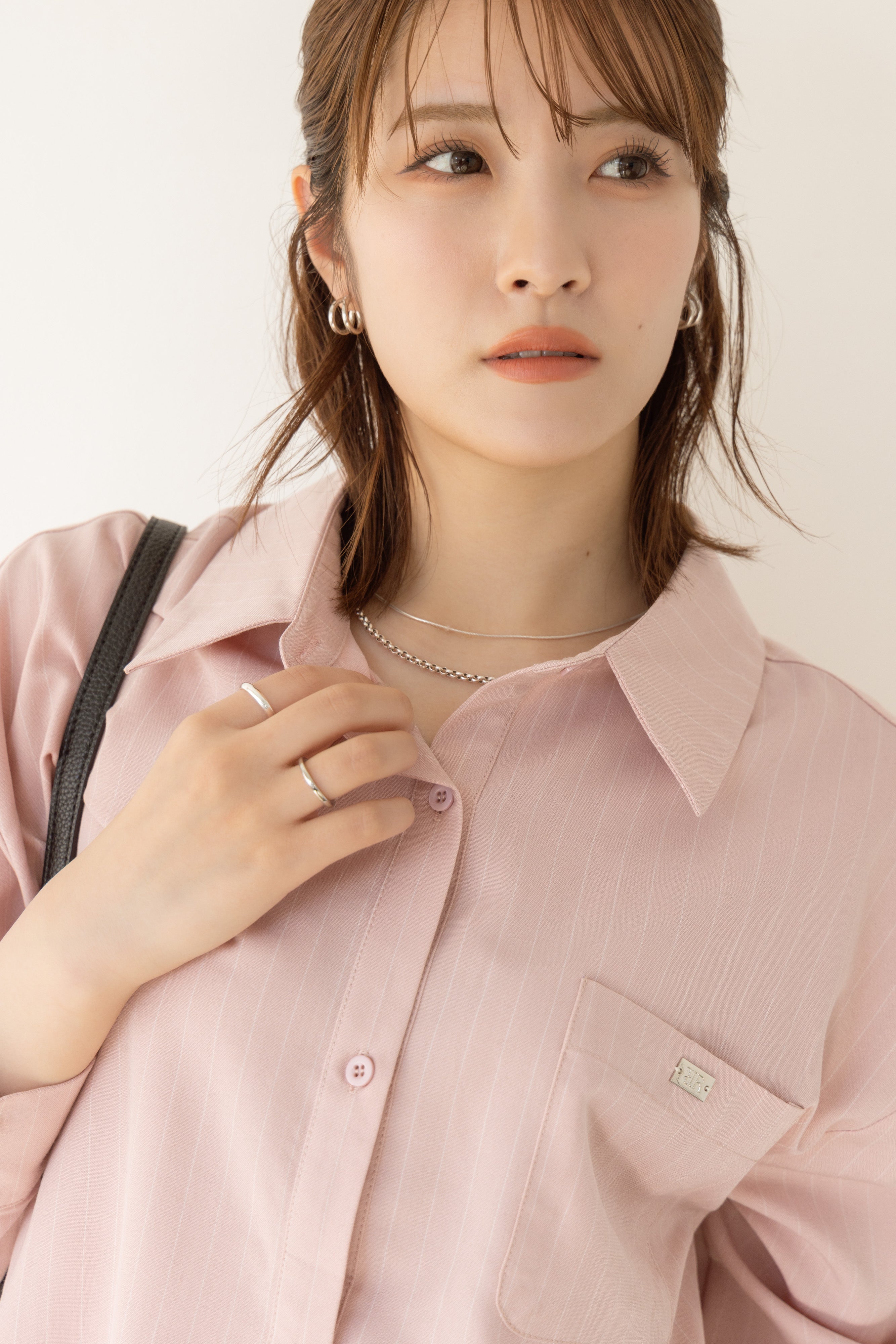 クロップドシャツ