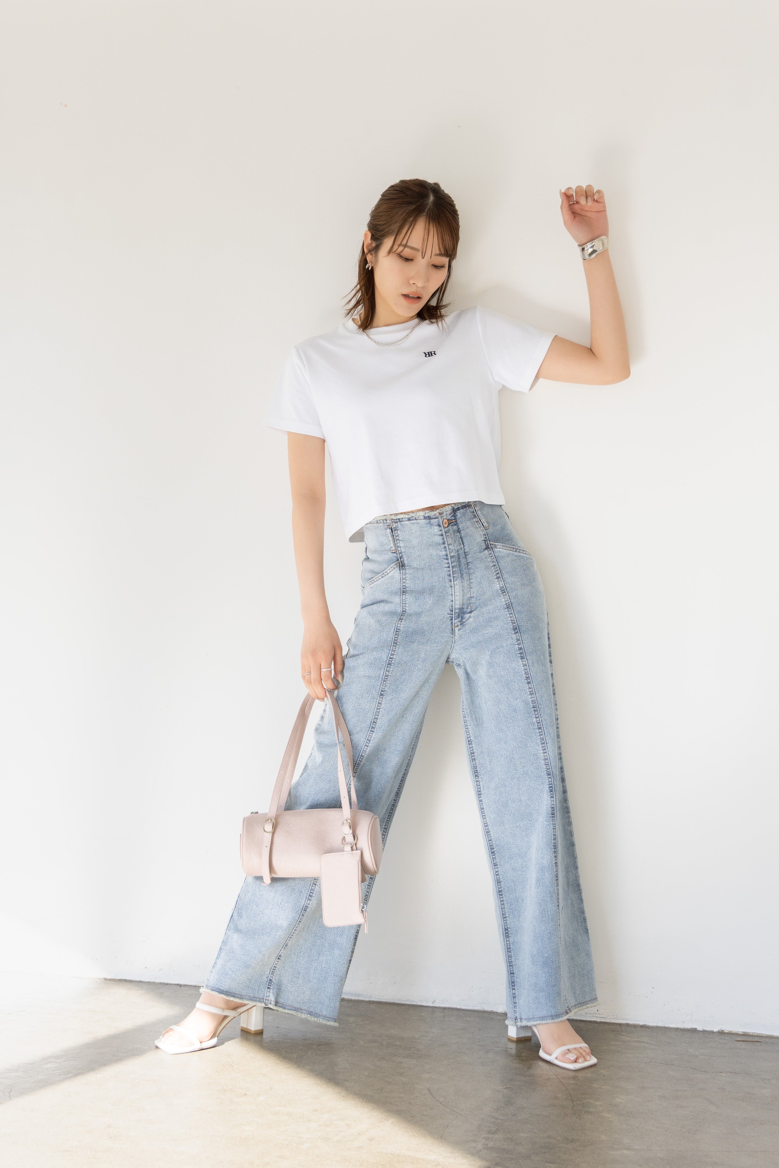 RNワンポイント刺繍クロップドTシャツ