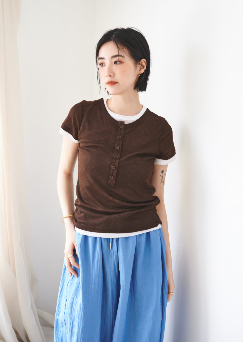 ハーフスリーブヘンリーネックトップス