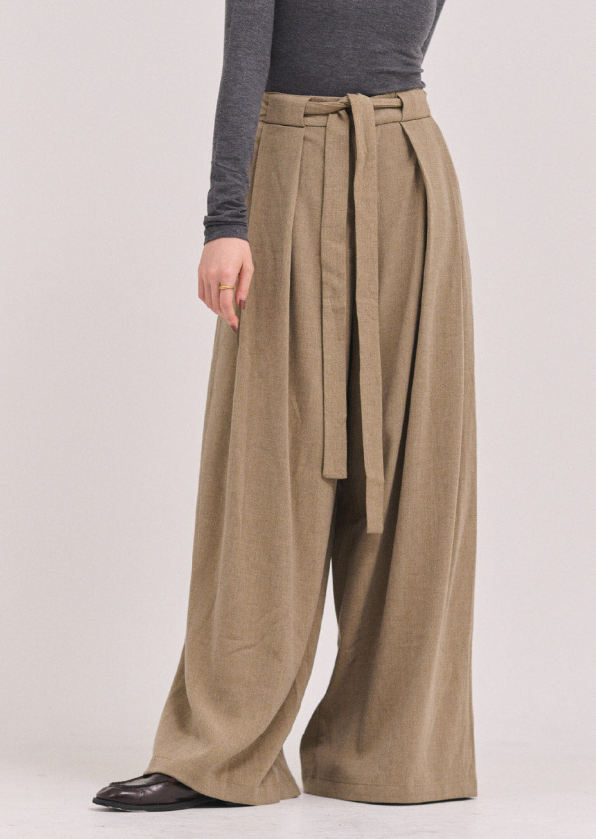 ウールワイドパンツ