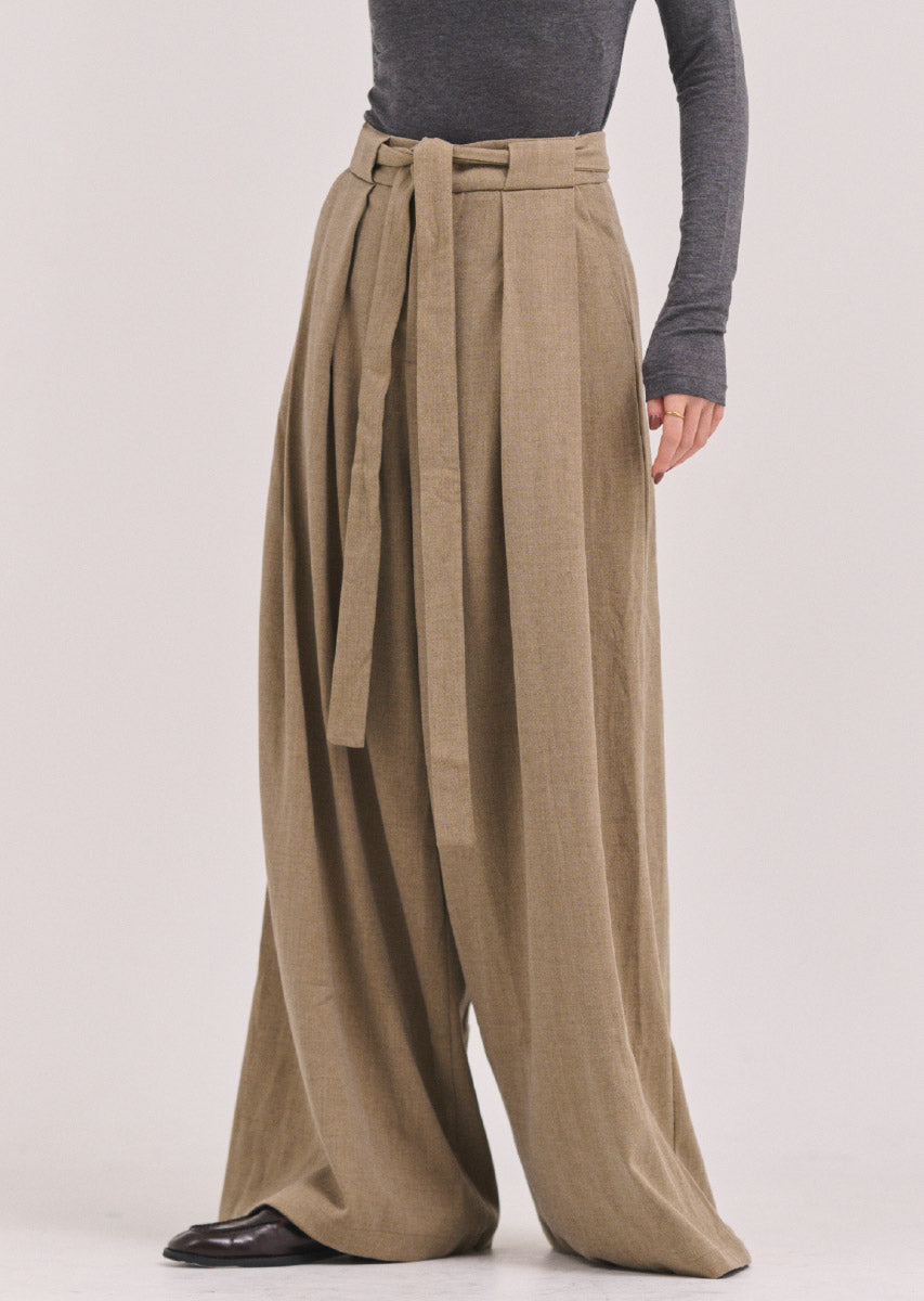 ウールワイドパンツ