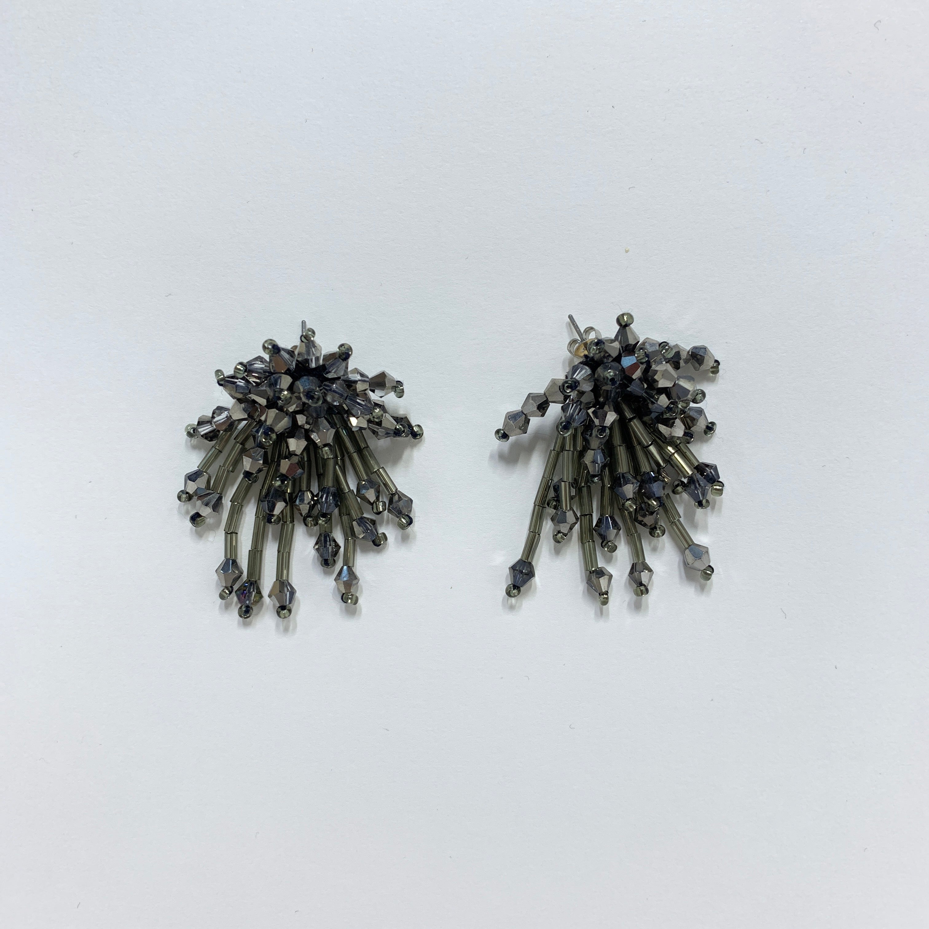 ビーズフリンジピアス