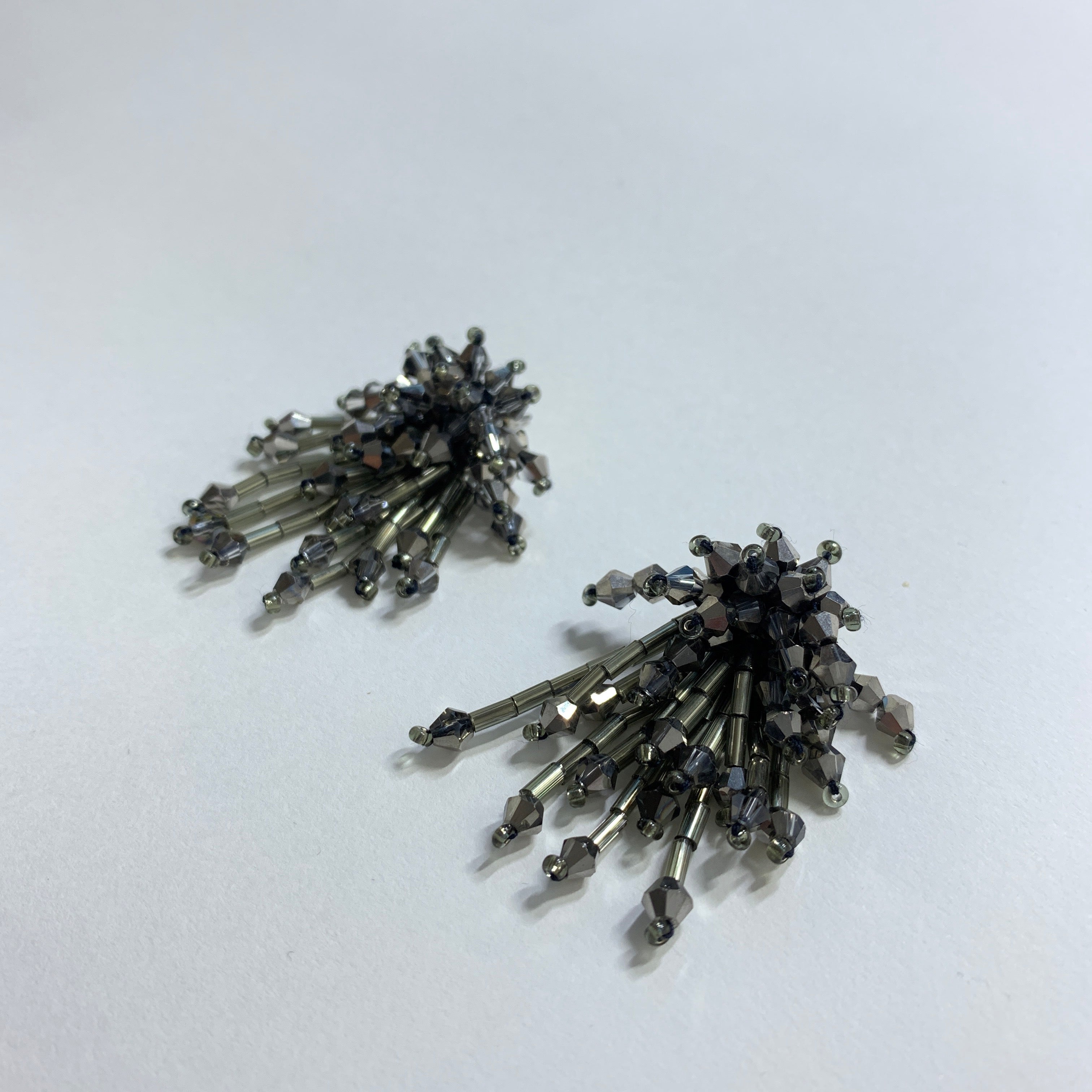 ビーズフリンジピアス