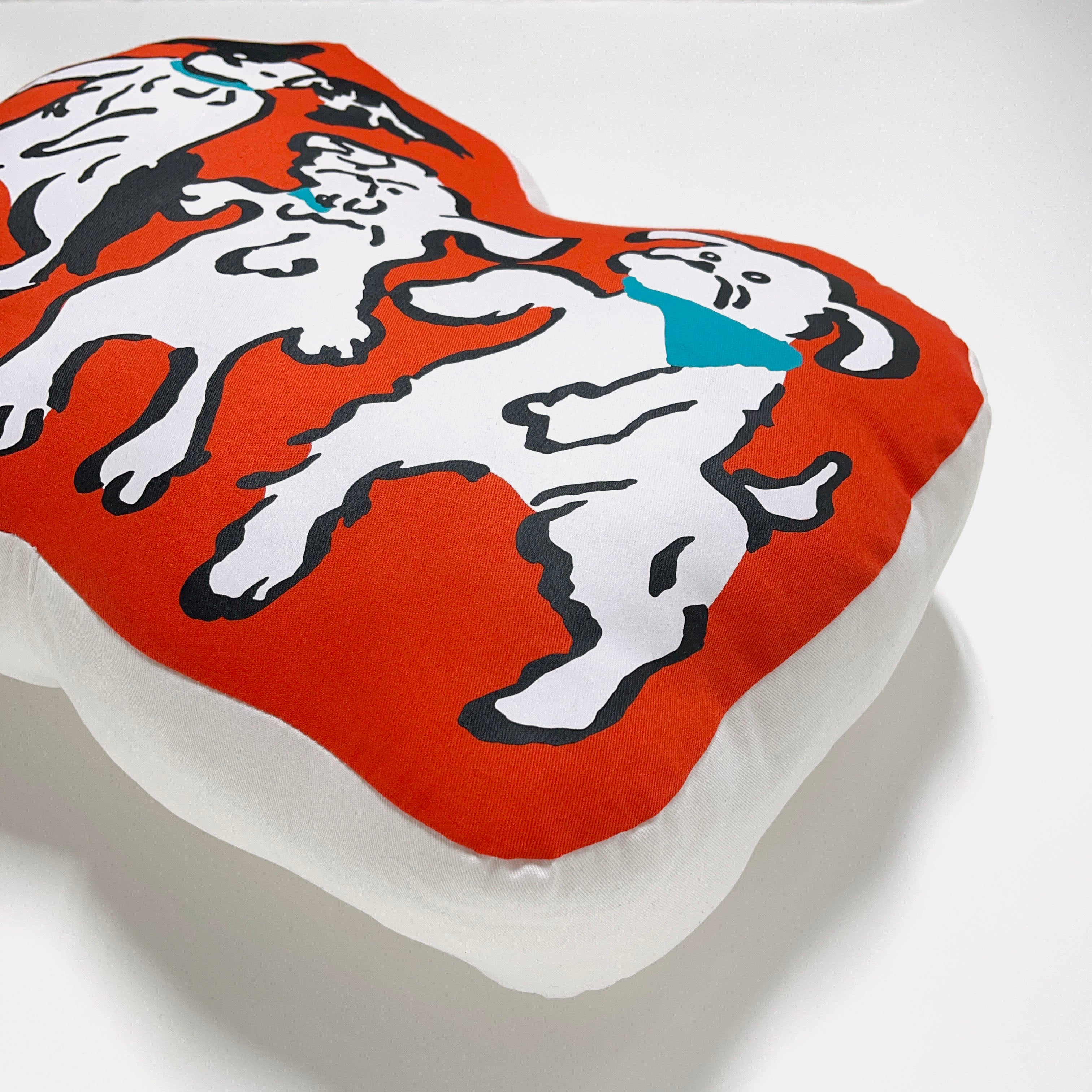 MEMBER produce「Dance Your Dance 3 DOGS Print Cushion」