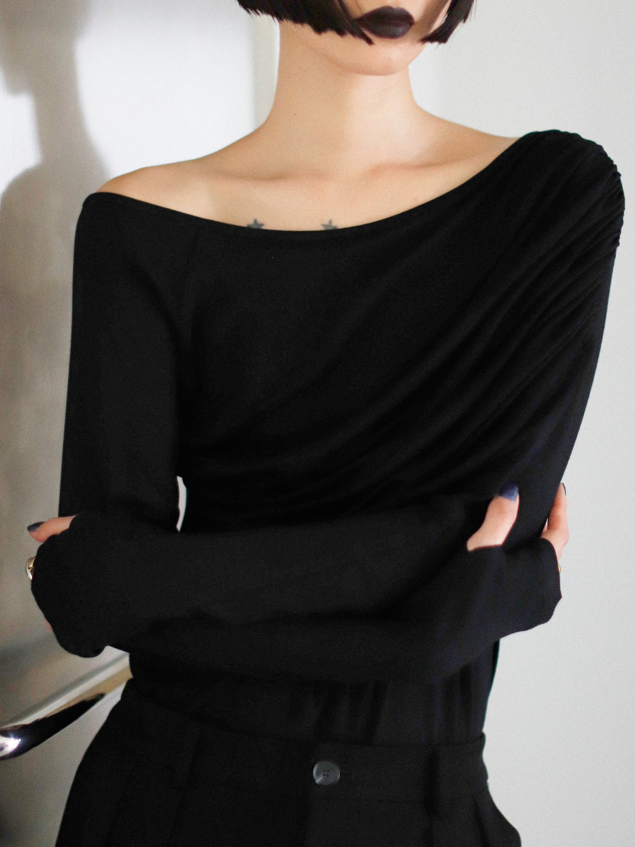 ドレープワンショルTOPS