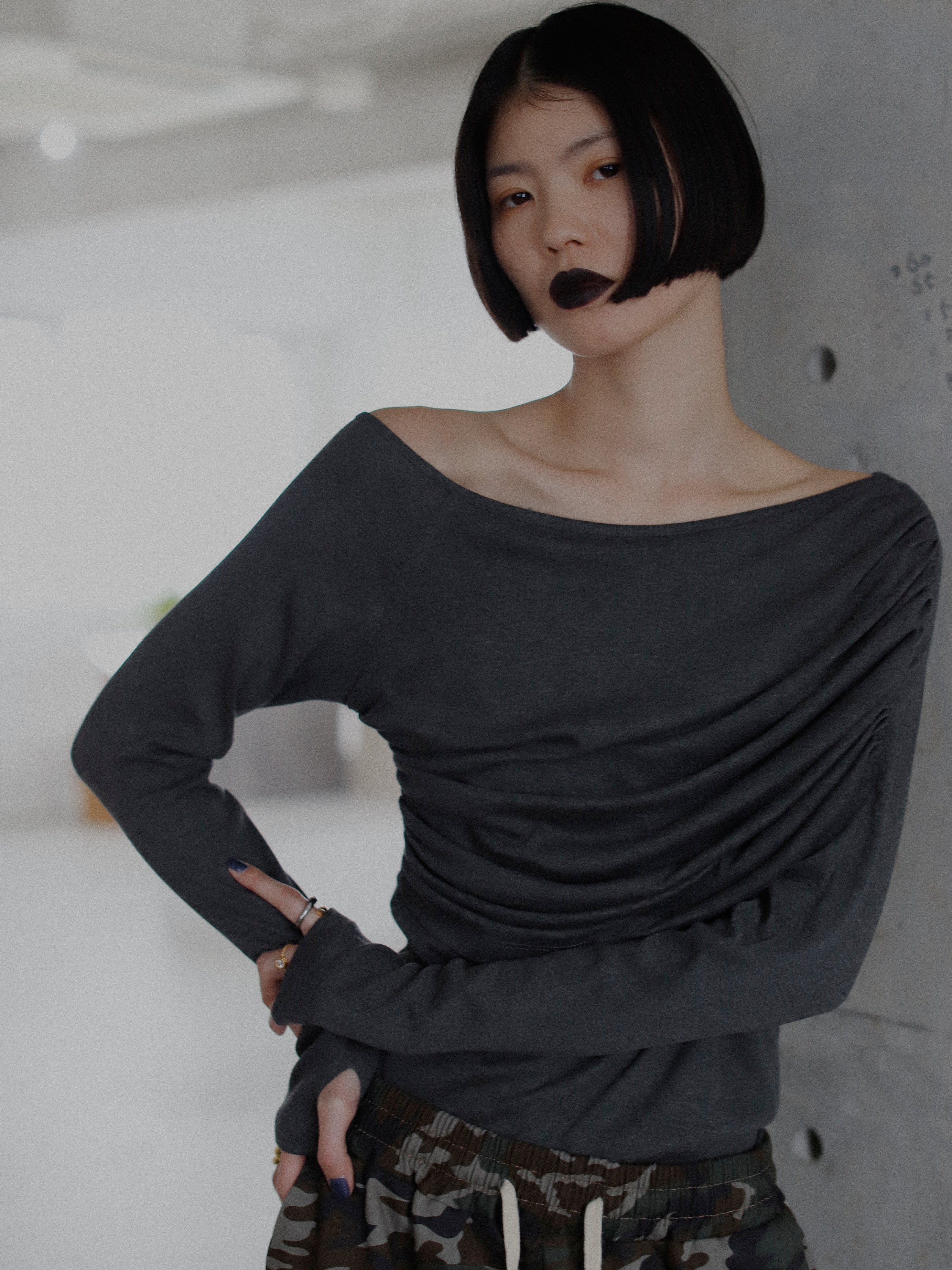 ドレープワンショルTOPS