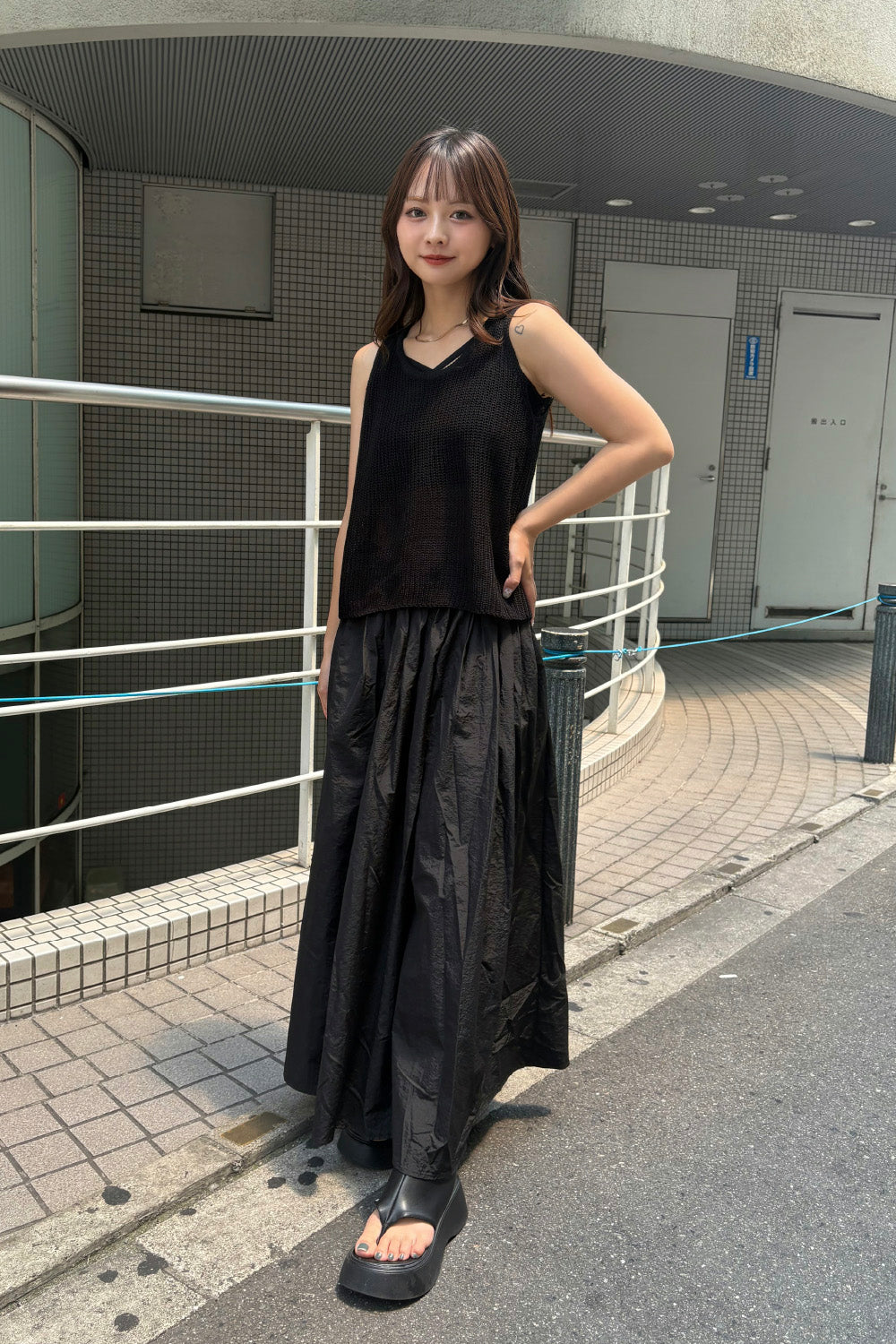 ノースリーブニットトップス